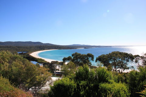 DOLPHIN LOOKOUT COTTAGE - Amazing Views Of The Bay Of Fires - Accommodation Cooktown 9