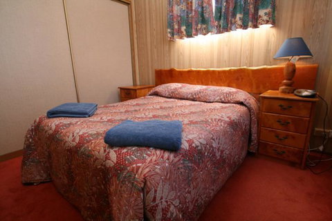 Regatta Point Tavern & Holiday Villas - Accommodation Cooktown 44