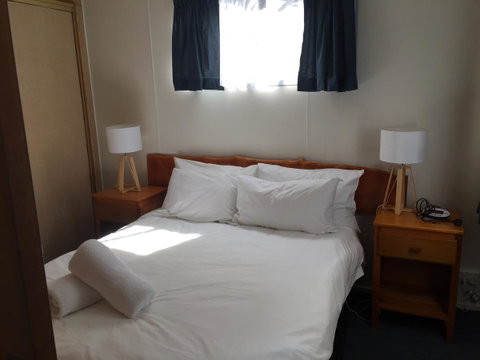 Regatta Point Tavern & Holiday Villas - Accommodation Cooktown 25