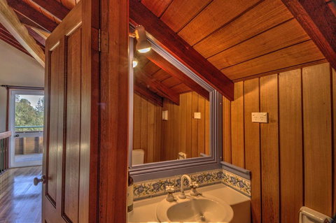 Freedom At Freycinet - Accommodation Cooktown 6