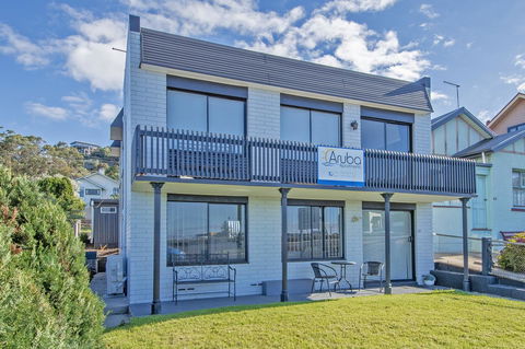 Aruba Apartments - Accommodation Cooktown 1