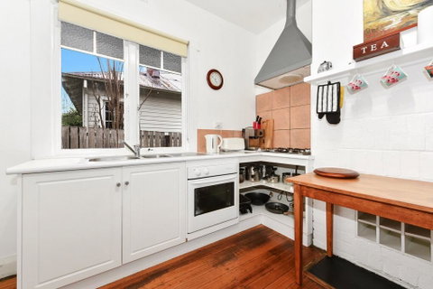 Cimitiere By The Park - Accommodation Cooktown 9