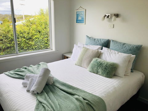 BAY OF FIRES SEACHANGE Ocean Frontage - Accommodation Cooktown 10
