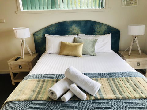 BAY OF FIRES SEACHANGE Ocean Frontage - Accommodation Cooktown 9