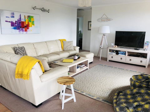 BAY OF FIRES SEACHANGE Ocean Frontage - Accommodation Cooktown 13