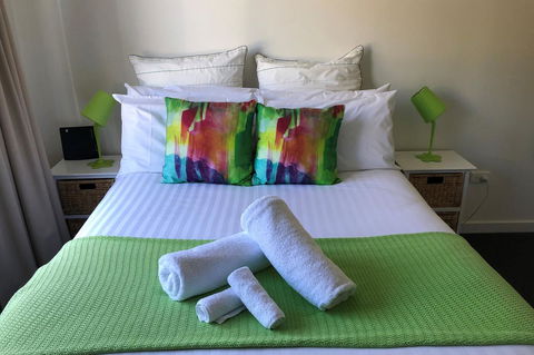 BAY OF FIRES SEACHANGE Ocean Frontage - Accommodation Cooktown 7