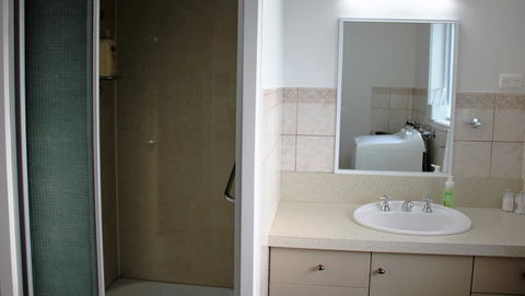 BAY OF FIRES SEACHANGE Ocean Frontage - Accommodation Cooktown 31