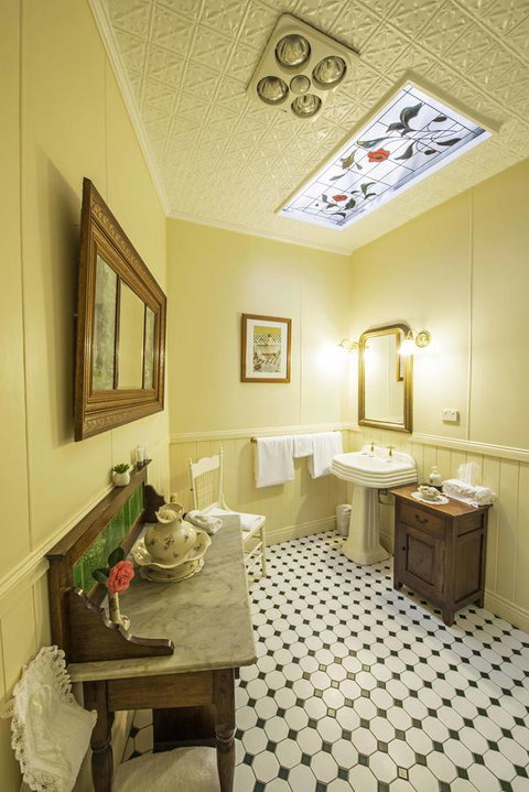 Touchwood Cottages - Accommodation Cooktown 36