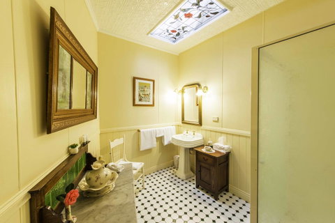 Touchwood Cottages - Accommodation Cooktown 35