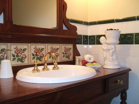 Touchwood Cottages - Accommodation Cooktown 22