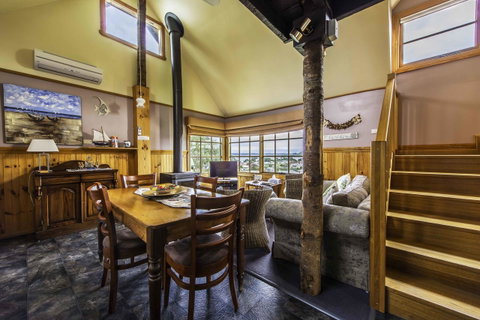Touchwood Cottages - Accommodation Cooktown 33