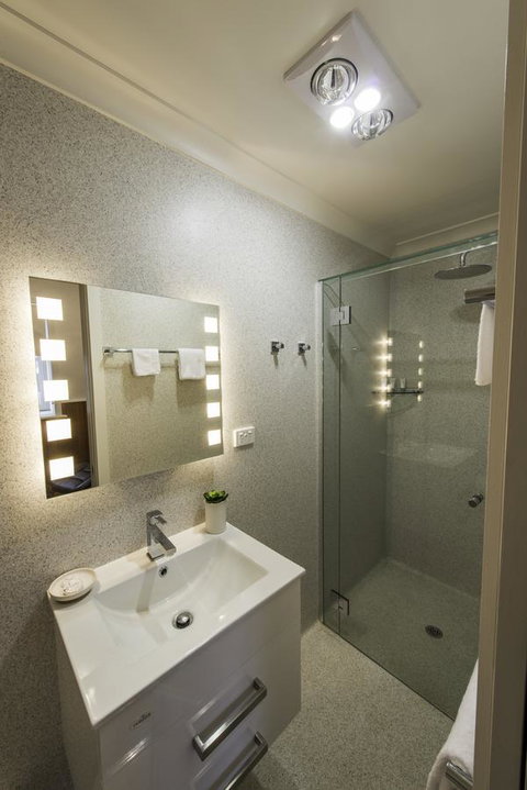 Touchwood Cottages - Accommodation Cooktown 15