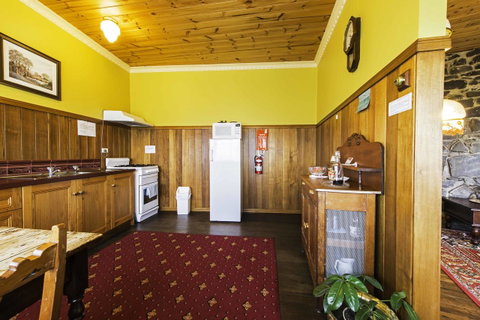 Touchwood Cottages - Accommodation Cooktown 40
