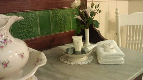 Touchwood Cottages - Accommodation Cooktown 20