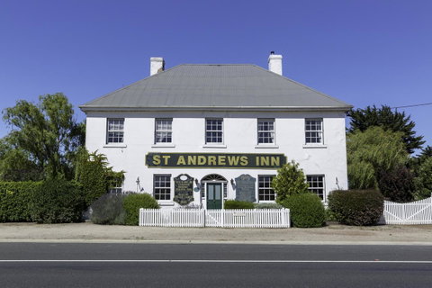 St Andrews Inn - Accommodation Cooktown 0