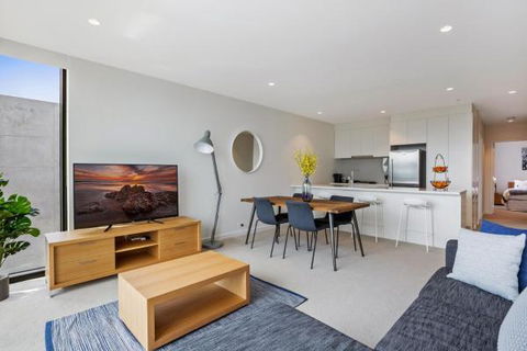Experience Platinum Hotel Apartments - Accommodation Cooktown 3
