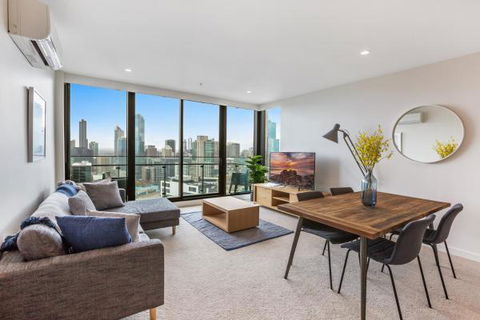 Experience Platinum Hotel Apartments - Accommodation Cooktown 0