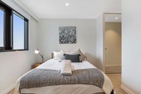 Experience Platinum Hotel Apartments - Accommodation Cooktown 4