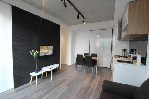 Carlson View Serviced Apartments - Accommodation Cooktown 10