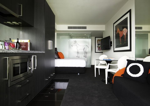 The Cullen Melbourne - Art Series - Accommodation Cooktown 17