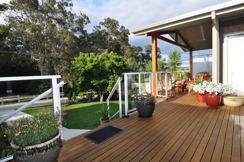 Ballymena Holiday Units - Accommodation Cooktown 2