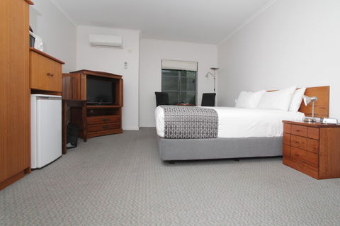 Quality Inn & Suites The Menzies - Accommodation Cooktown 4