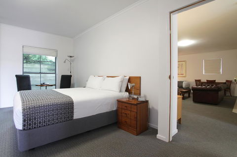 Quality Inn & Suites The Menzies - Accommodation Cooktown 12
