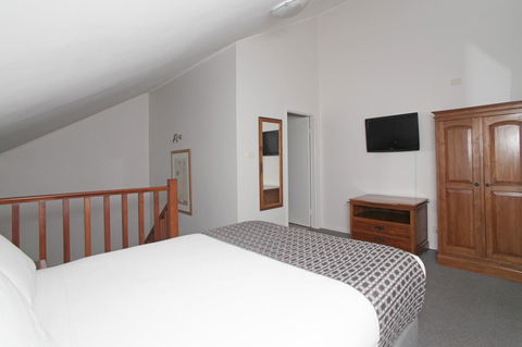 Quality Inn & Suites The Menzies - Accommodation Cooktown 24