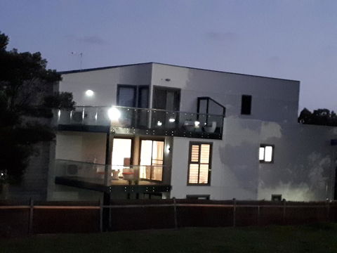 Apartments In Phillip Island Towers - Block C - Accommodation Cooktown 21