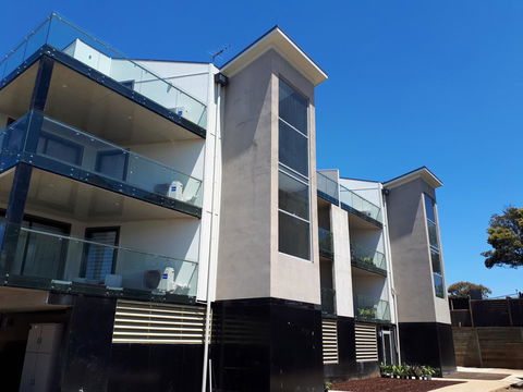 Apartments In Phillip Island Towers - Block C - Accommodation Cooktown 32