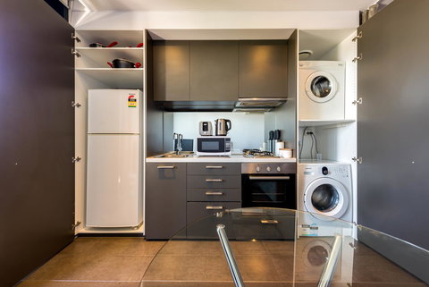 Amazing Accommodations : South Yarra - Accommodation Cooktown 31