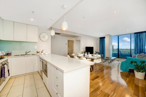 Signature Waterfront Apartments - Accommodation Cooktown 11