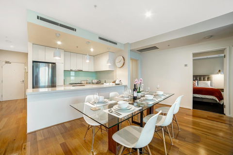 Signature Waterfront Apartments - Accommodation Cooktown 13