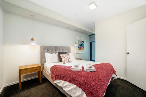 Signature Waterfront Apartments - Accommodation Cooktown 18