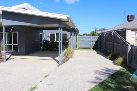 Tamara Temptation - Accommodation Cooktown 20