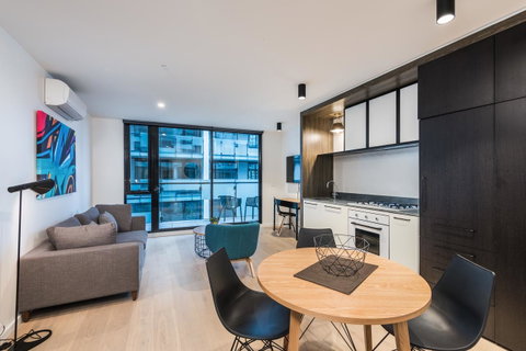 Playhouse Apartments - Accommodation Cooktown 12