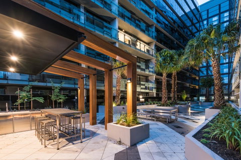 Playhouse Apartments - Accommodation Cooktown 2