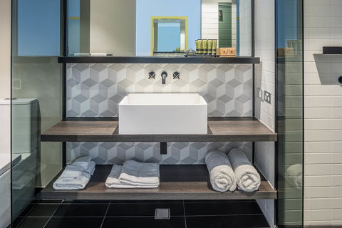 Peppers Docklands - Accommodation Cooktown 27