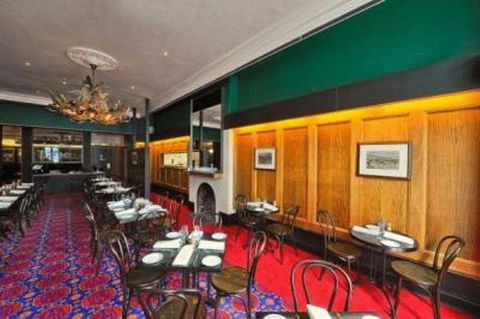 Middle Park Hotel - Accommodation Cooktown 19