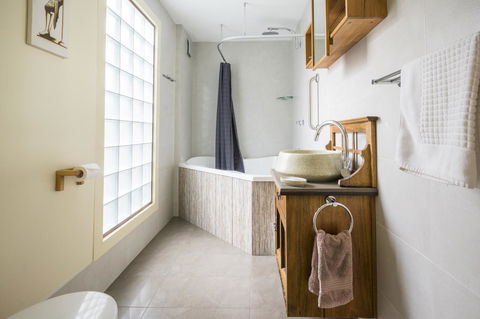 Azen Haven - Accommodation Cooktown 6