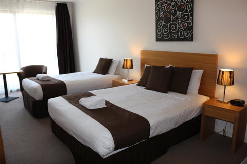 Bairnsdale International - Accommodation Cooktown 28