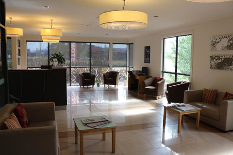 Bairnsdale International - Accommodation Cooktown 20