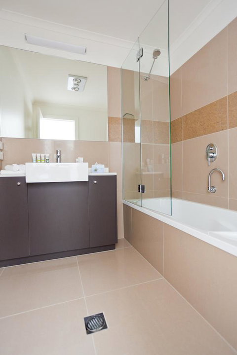 Bairnsdale International - Accommodation Cooktown 4