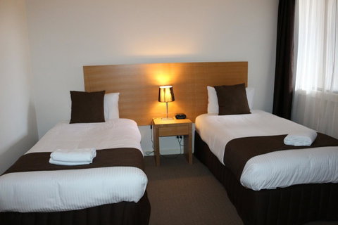 Bairnsdale International - Accommodation Cooktown 26