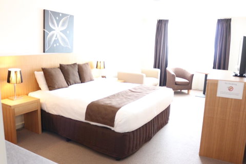 Bairnsdale International - Accommodation Cooktown 10