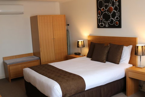 Bairnsdale International - Accommodation Cooktown 14