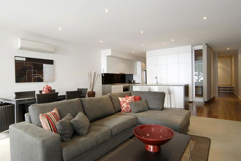 C-Scape Water Front Apartment - Accommodation Cooktown 4