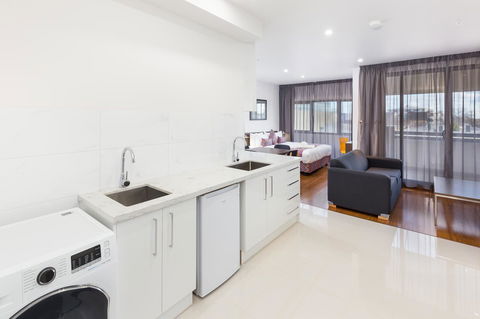 City Edge Dandenong Apartment Hotel - Accommodation Cooktown 10