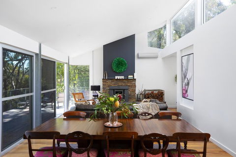 The Bird House - Accommodation Cooktown 2