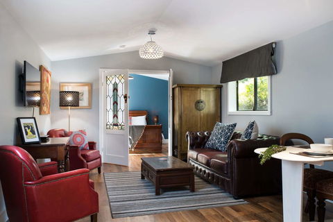 The Blue Barn - Accommodation Cooktown 3